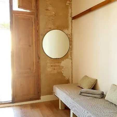 Victoria Flat * Valencia